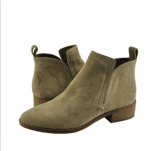 Dolce Vita Tessey Ankle Boot
